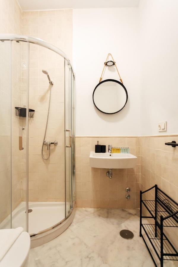 Modern And Wide- 1Bd 1Bth- Triana Apartment Sevilla Exterior foto