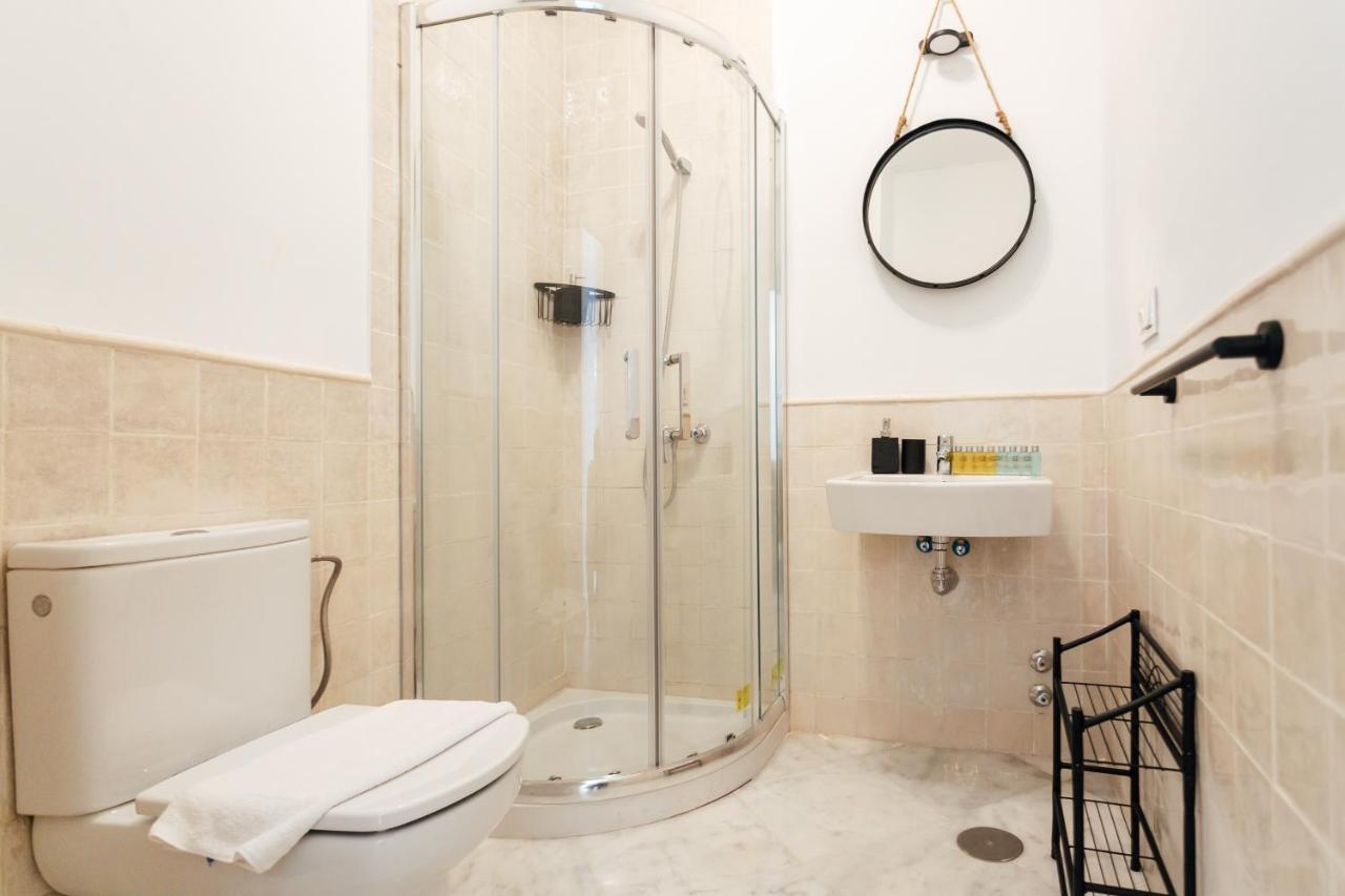 Modern And Wide- 1Bd 1Bth- Triana Apartment Sevilla Exterior foto